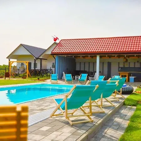 Ferienhaus Nettes In Mit Grosser Terrasse Rusinowo (Slawno)